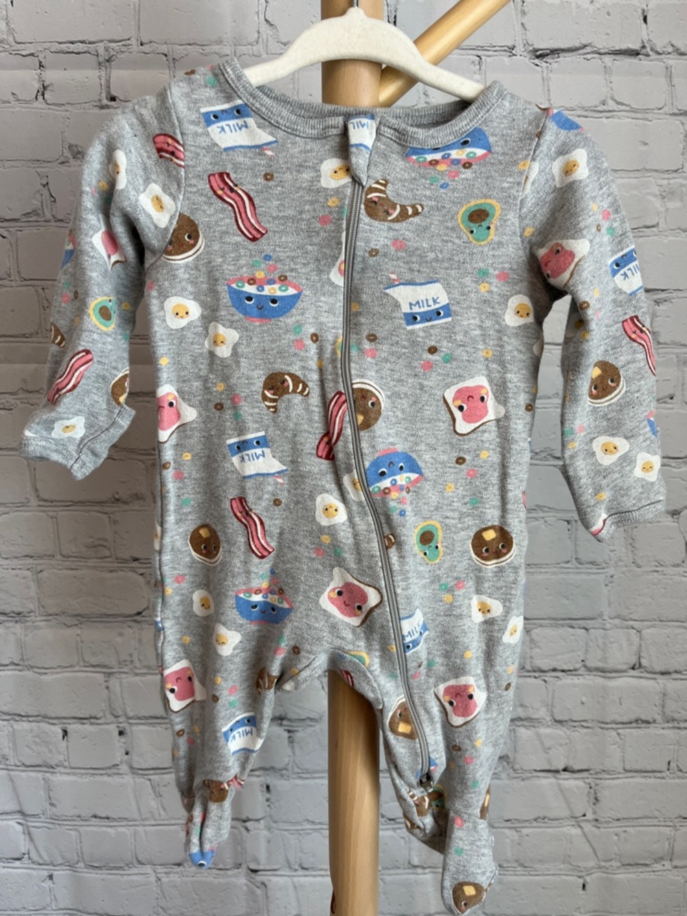 ⭐️⭐️ PICK 5 / $20 Wonder Nation Gray Baby One-Piece  Pajamas